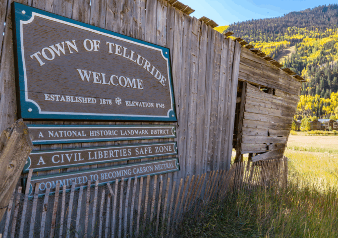 Town of Telluride Welcome sign